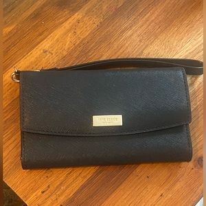 Kate Spade Tri-fold Black phone wristlet wallet in VGUC